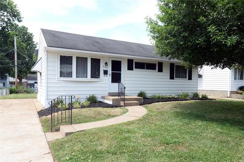 4350 Maroon Ct, Saint Louis, MO 63123 photo 1
