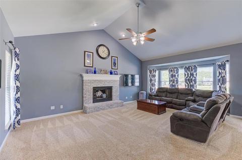 3 Foxbriar Ct, Saint Peters, MO 63376 photo 5