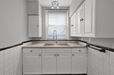 6928 Chippewa St, Saint Louis, MO 63109 photo 14