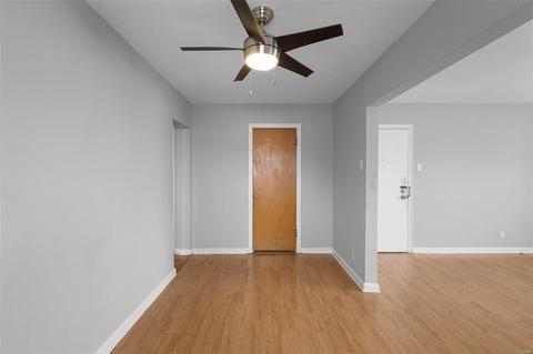 6928 Chippewa St, Saint Louis, MO 63109 photo 19
