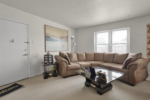 6928 Chippewa St, Saint Louis, MO 63109 photo 9