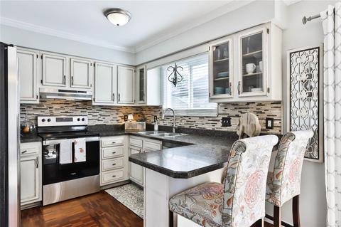 827 White Picket Ln, Ballwin, MO 63021 photo 12