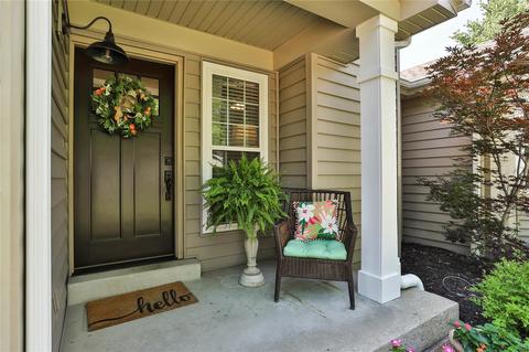 827 White Picket Ln, Ballwin, MO 63021 photo 3