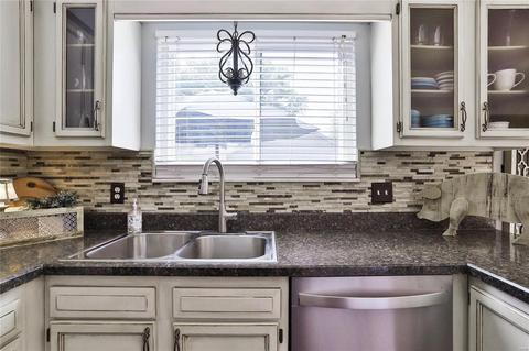 827 White Picket Ln, Ballwin, MO 63021 photo 13