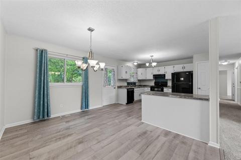 21 W Ofallon Dr, O'fallon, MO 63366 photo 9