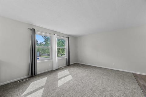 21 W Ofallon Dr, O'fallon, MO 63366 photo 5