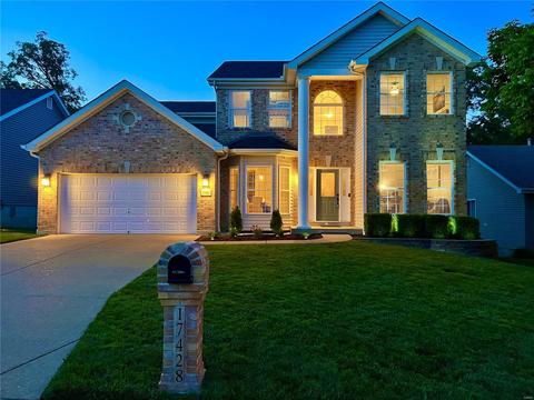 17428 Hilltop Ridge Dr, Eureka, MO 63025 photo 2