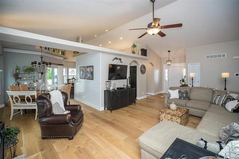 2 Deer Pointe Ct, O'fallon, MO 63366 photo 9