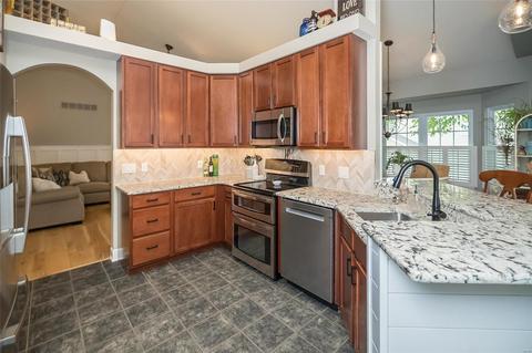2 Deer Pointe Ct, O'fallon, MO 63366 photo 10