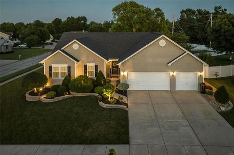 2 Deer Pointe Ct, O'fallon, MO 63366 photo 1