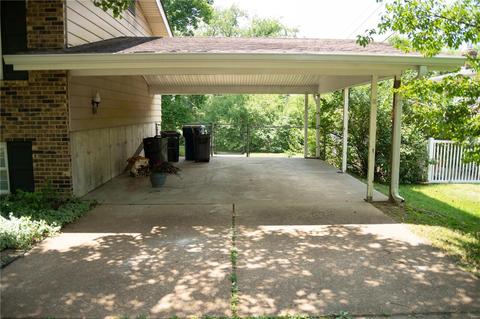 1003 Parkfield Ter, Ballwin, MO 63021 photo 2