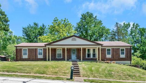 1024 Amsterdam Dr, Ballwin, MO 63011 photo 1