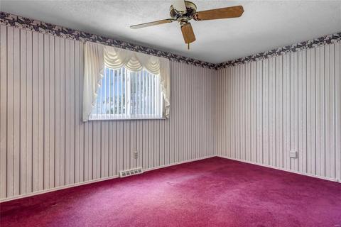 1024 Amsterdam Dr, Ballwin, MO 63011 photo 15