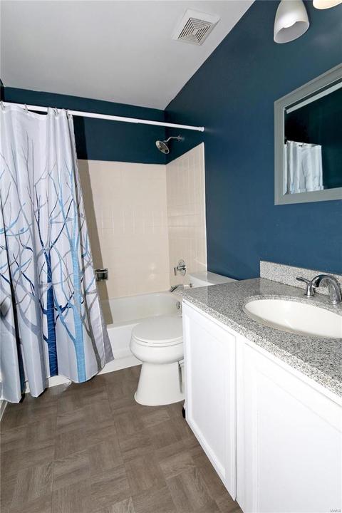 309 Oak Top Ct, Ballwin, MO 63021 photo 24