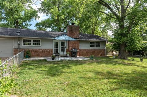423 Iron Lantern Dr, Ballwin, MO 63011 photo 9