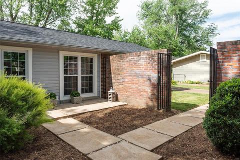 423 Iron Lantern Dr, Ballwin, MO 63011 photo 5