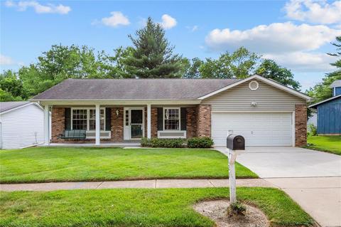 825 Justerini Dr, Ballwin, MO 63011 photo 1