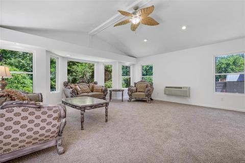 19 Marveline Dr, Saint Charles, MO 63304 photo 4