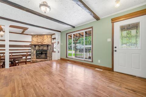 19 Marveline Dr, Saint Charles, MO 63304 photo 2