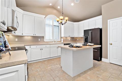 909 Emerald Oaks Ct, Eureka, MO 63025 photo 14