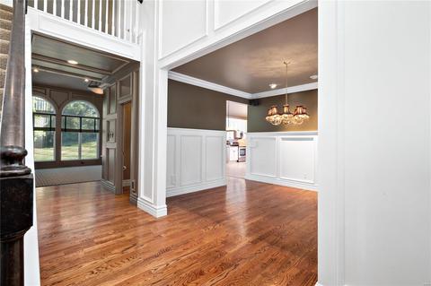 909 Emerald Oaks Ct, Eureka, MO 63025 photo 3
