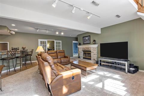 538 Castle Ridge Dr, Ballwin, MO 63021 photo 58