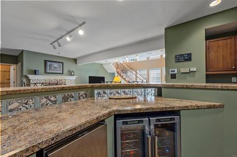 538 Castle Ridge Dr, Ballwin, MO 63021 photo 56