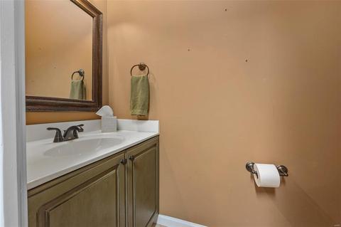 538 Castle Ridge Dr, Ballwin, MO 63021 photo 31