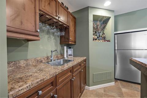 538 Castle Ridge Dr, Ballwin, MO 63021 photo 54