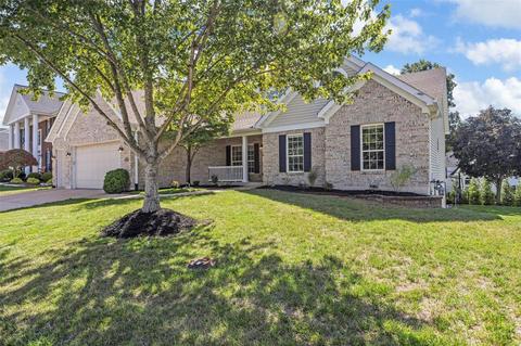 538 Castle Ridge Dr, Ballwin, MO 63021 photo 3