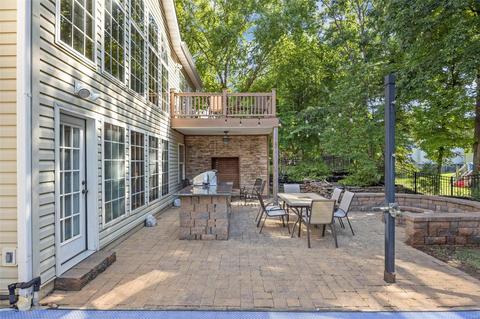 538 Castle Ridge Dr, Ballwin, MO 63021 photo 8
