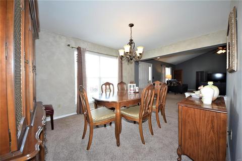 1428 Chambers Dr, O'fallon, MO 63366 photo 8