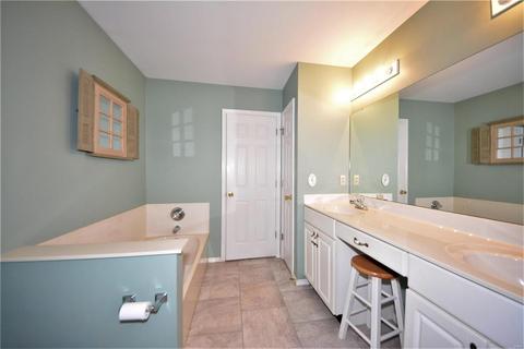 1428 Chambers Dr, O'fallon, MO 63366 photo 18