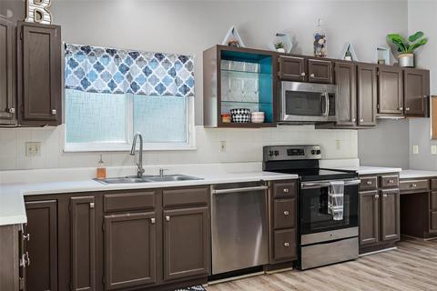 559 Elm Crossing Ct, Ballwin, MO 63021 photo 14