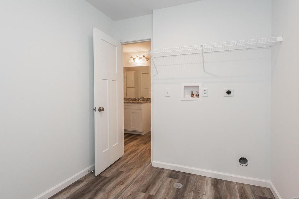  827 Mid Rivers Mall Dr, Saint Peters, MO 63376 photo 37
