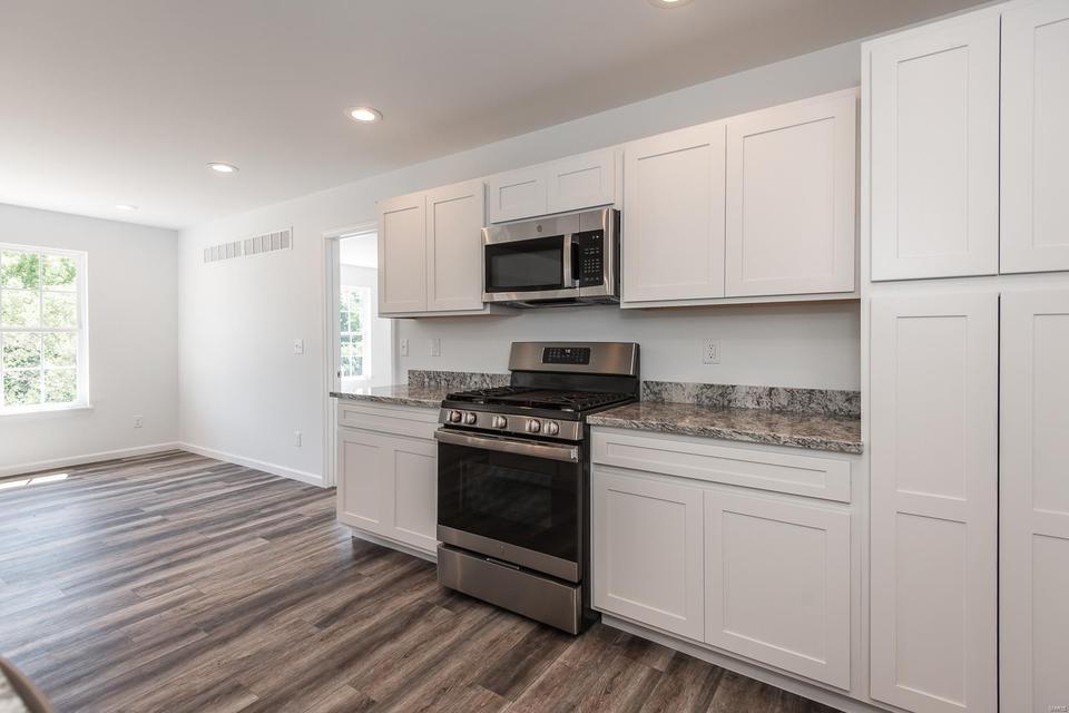  827 Mid Rivers Mall Dr, Saint Peters, MO 63376 photo 13