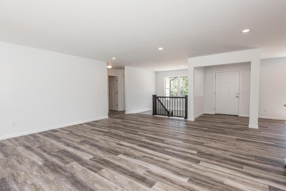  827 Mid Rivers Mall Dr, Saint Peters, MO 63376 photo 5