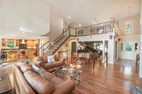 706 Red Gate Dr, Defiance, MO 63341 photo 3
