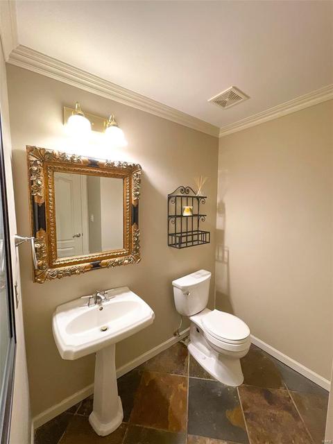 706 Red Gate Dr, Defiance, MO 63341 photo 11