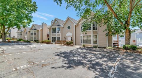 1508 Whispering Creek Dr #B, Ballwin, MO 63021 photo 2