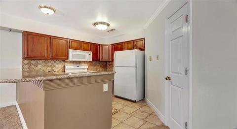 1508 Whispering Creek Dr #B, Ballwin, MO 63021 photo 10