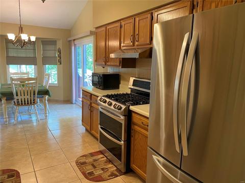 580 Enchanted Pkwy, Manchester, MO 63021 photo 8