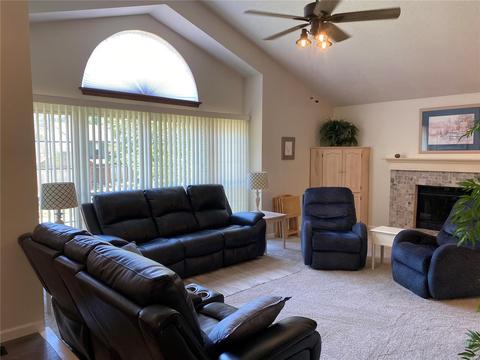 580 Enchanted Pkwy, Manchester, MO 63021 photo 3
