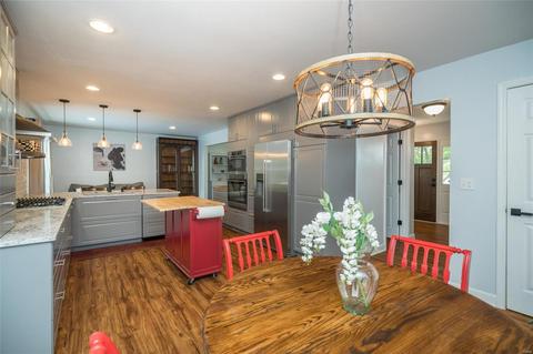 2654 Black Cherry Dr, O'fallon, MO 63368 photo 9