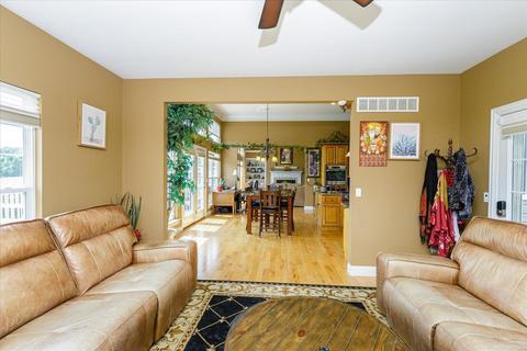 1009 Castleview Ct, Saint Charles, MO 63304 photo 32