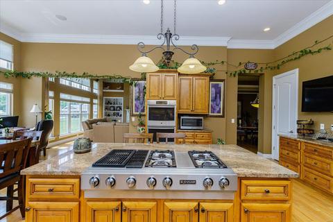 1009 Castleview Ct, Saint Charles, MO 63304 photo 21