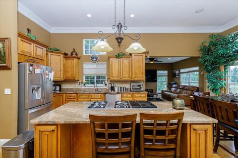1009 Castleview Ct, Saint Charles, MO 63304 photo 17
