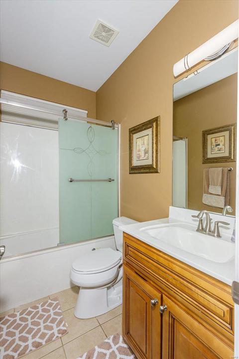 1009 Castleview Ct, Saint Charles, MO 63304 photo 50
