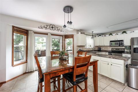 3033 Ridgetop Ct, Saint Peters, MO 63376 photo 9