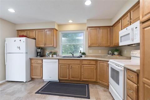 6 Newfield Ct, Ballwin, MO 63011 photo 10